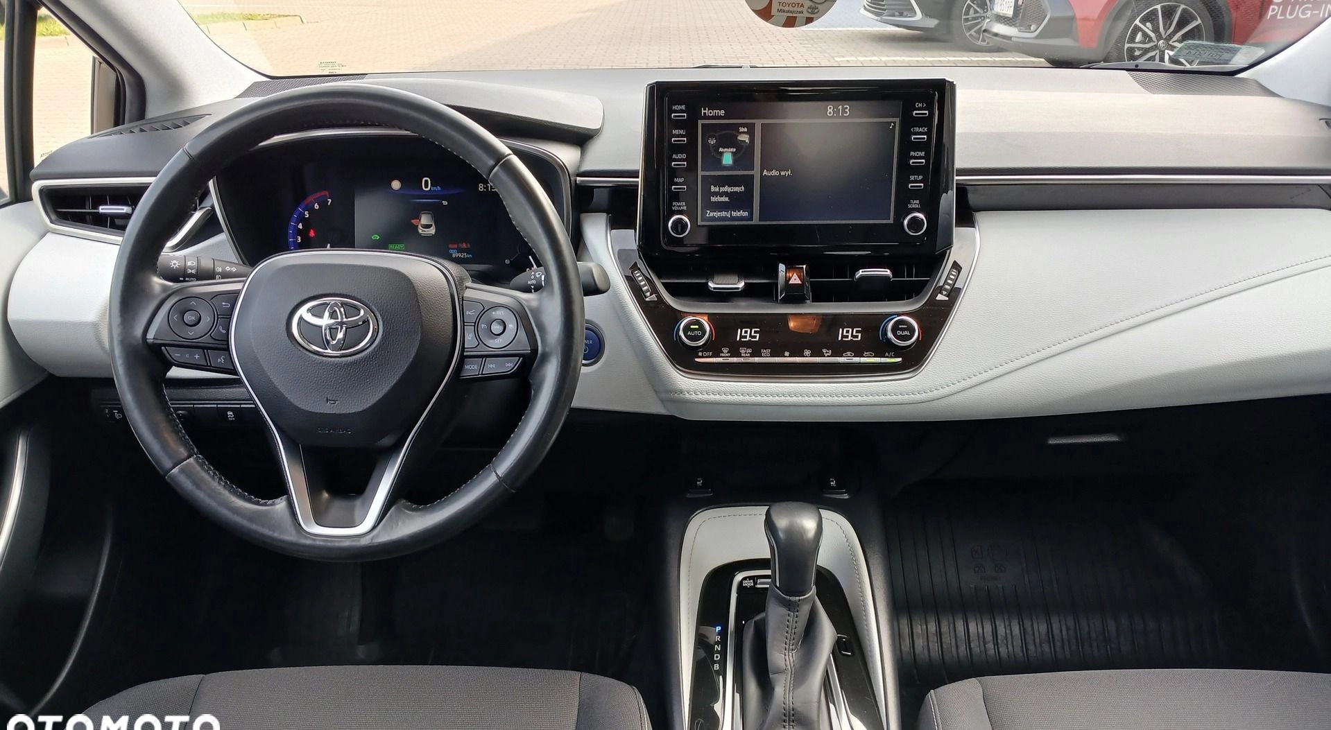 Toyota Corolla cena 84900 przebieg: 89922, rok produkcji 2019 z Kalisz małe 596